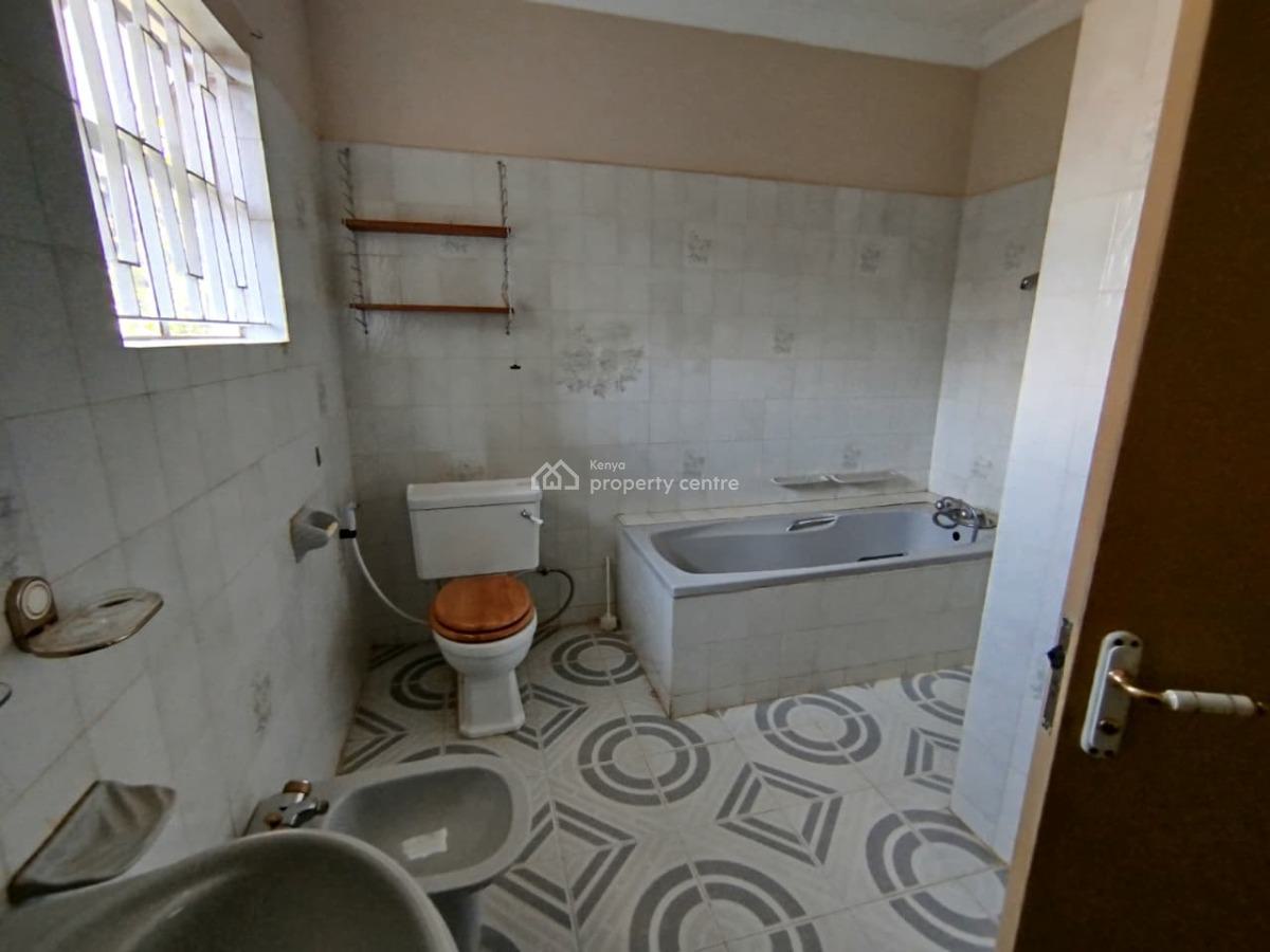 Hidden Gem: Own Compound 3 Bedrooms House with Mature Garden, Runda, Runda, Westlands, Nairobi, House for Rent