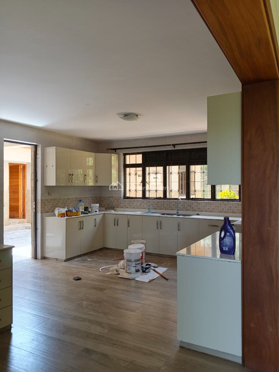 Luxury 5 Bedrooms Mansion on Half Acre in Gated Community, Runda, Runda, Westlands, Nairobi, House for Rent
