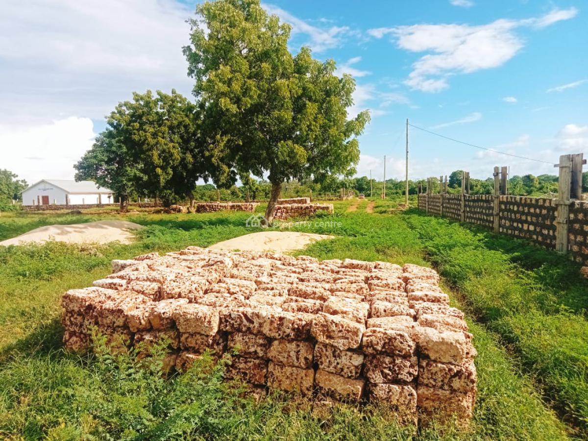 1 Acre 3 Row From The Beach Near Kilifi Bay Beach Resort in Kilifi-bof, Bofa, Mtwapa, Kilifi, Mixed-use Land for Sale