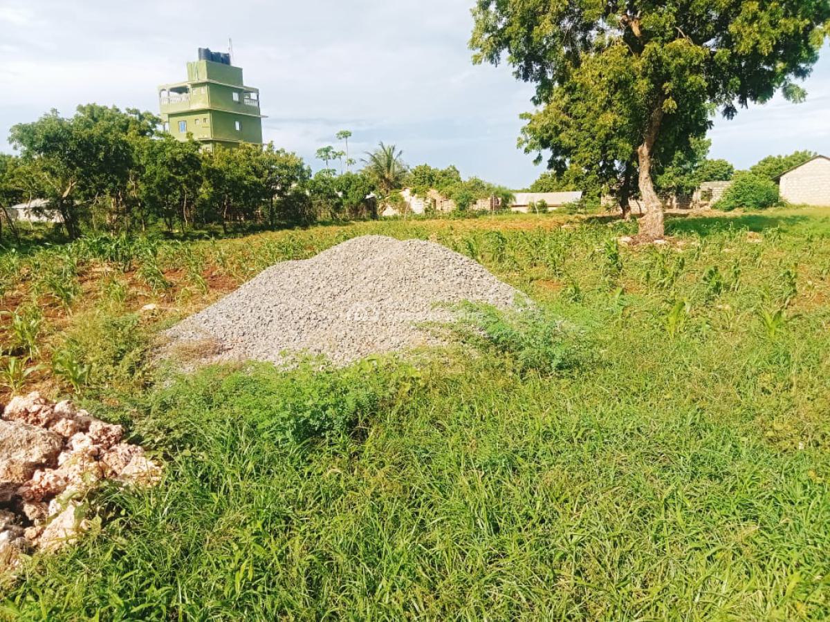 1 Acre 3 Row From The Beach Near Kilifi Bay Beach Resort in Kilifi-bof, Bofa, Mtwapa, Kilifi, Mixed-use Land for Sale