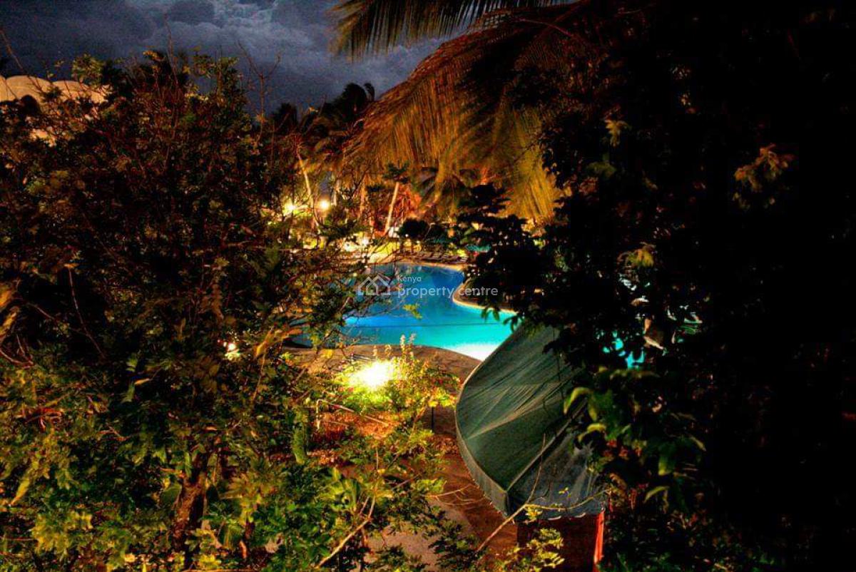 4 Star Beach Hotel with 191 Rooms in Diani Beach-kenyan Coast  Sitting, Diani Beach Kwale, Ukunda, Kwale, Hotel / Guest House for Sale