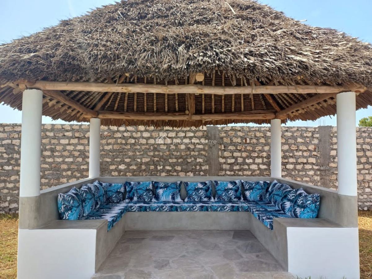 Watamu Kilifi  2 Bedroom Villa Big Dinning Area and Kitchen Sitting on, Watamu, Watamu, Kilifi, House for Sale