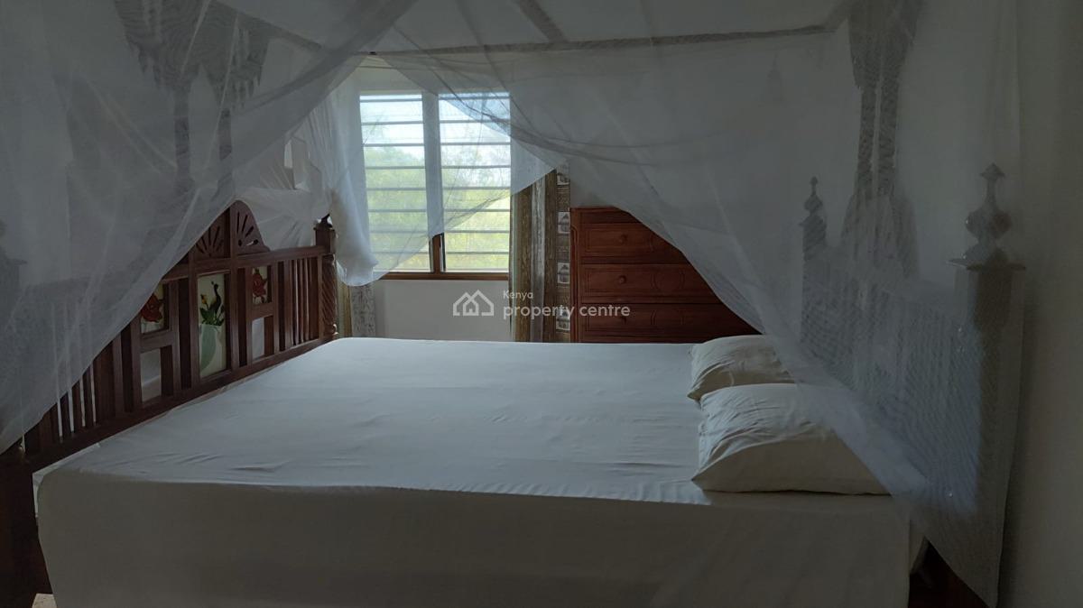 Malindi 3 Bedroom House Ensuite Sitting on 2 Acres, Garage, Undergroun, Malindi Kilifi, Malindi Town, Kilifi, Townhouse for Sale