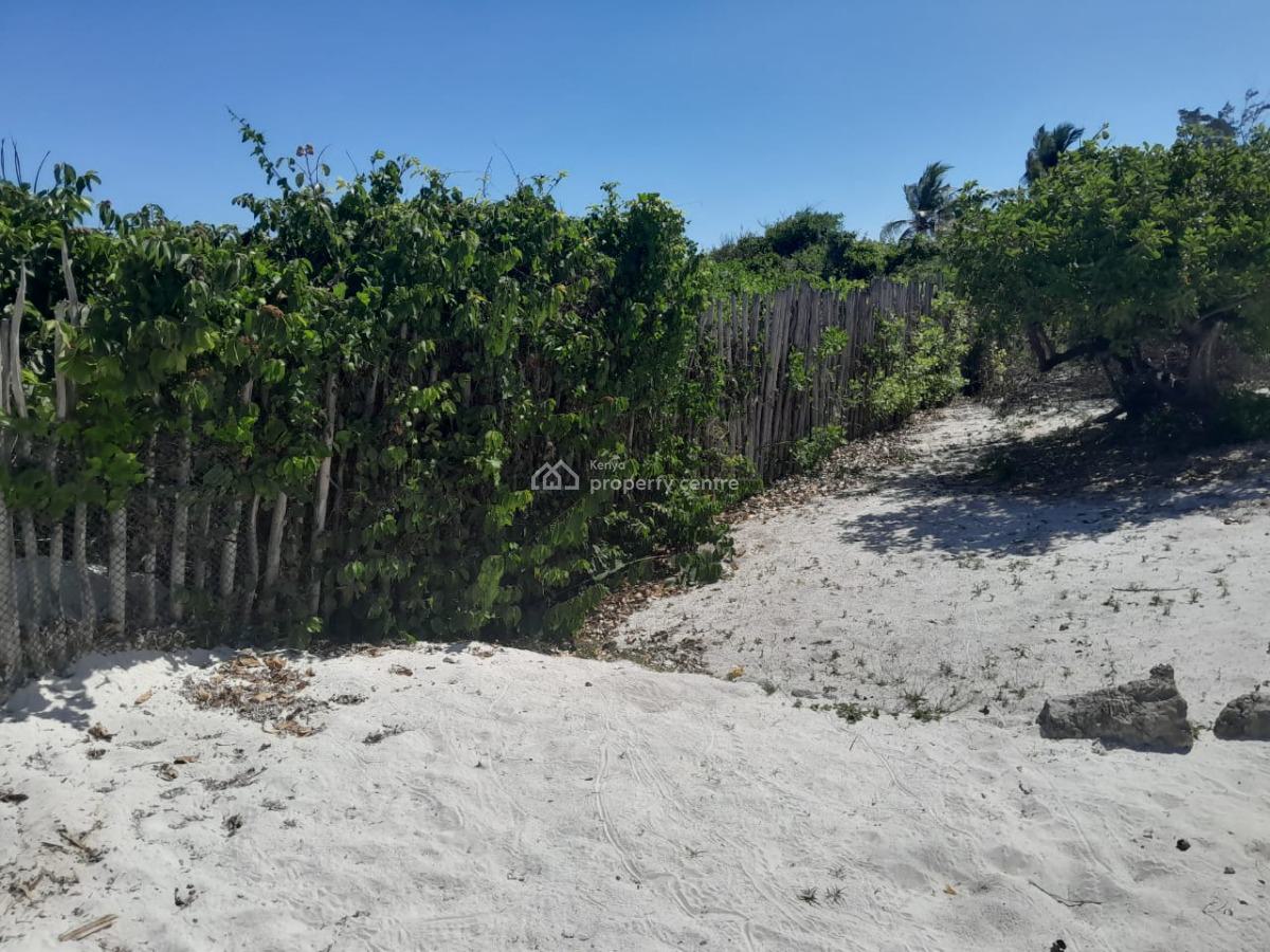 3acre Beach Plot Situated at Watamu Next to Turtlebay Beach 3 Bedroom, Watamu Kilifi, Watamu, Kilifi, Townhouse for Sale