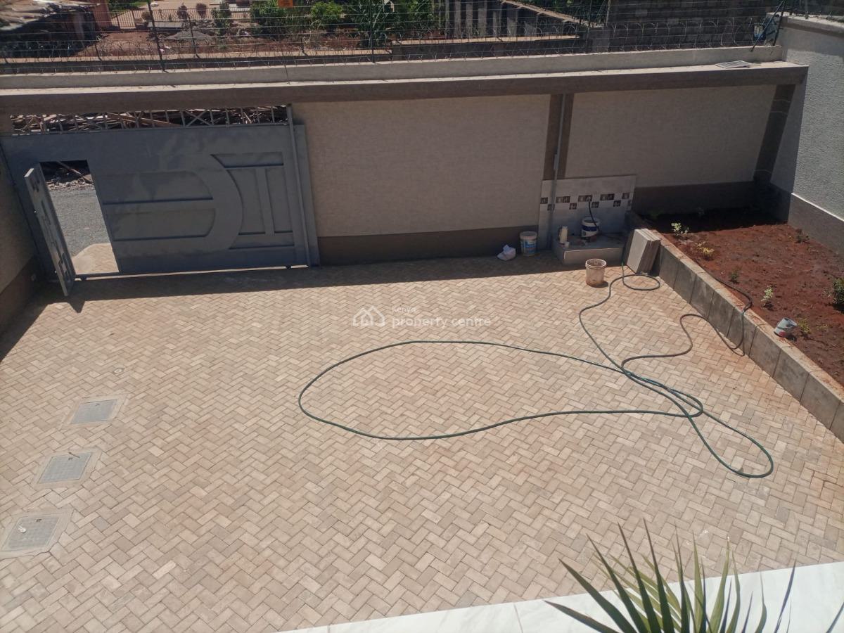 4 Bedroom Hse All Ensuite in a Controlled Estate Along Thika Super Hig, Ruiru, Ruiru, Kiambu, Townhouse for Sale