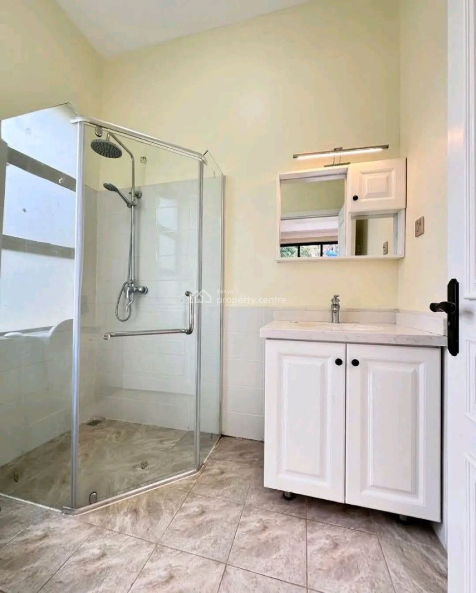 5 Bedroom House, Kerarapon Road, Karen, Nairobi, Townhouse for Rent