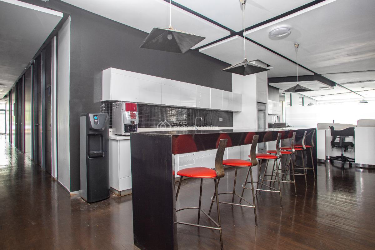 Open Plan Office Space for 15 Persons, Regus Village Market, 2nd Floor, Eaton Place,, United Nations Crescent, Westlands, Nairobi, Office Space for Rent