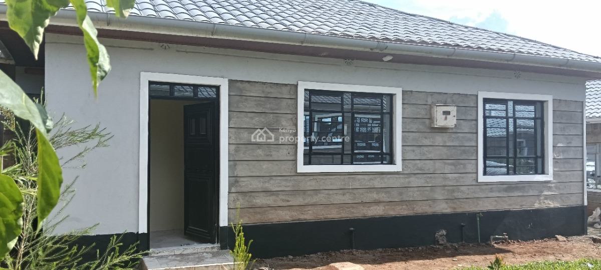 3bedroom All Ensuite Bungalow in Gated Community, a Few Meters From The Tarmac Road, Kikuyu, Kiambu, House for Sale