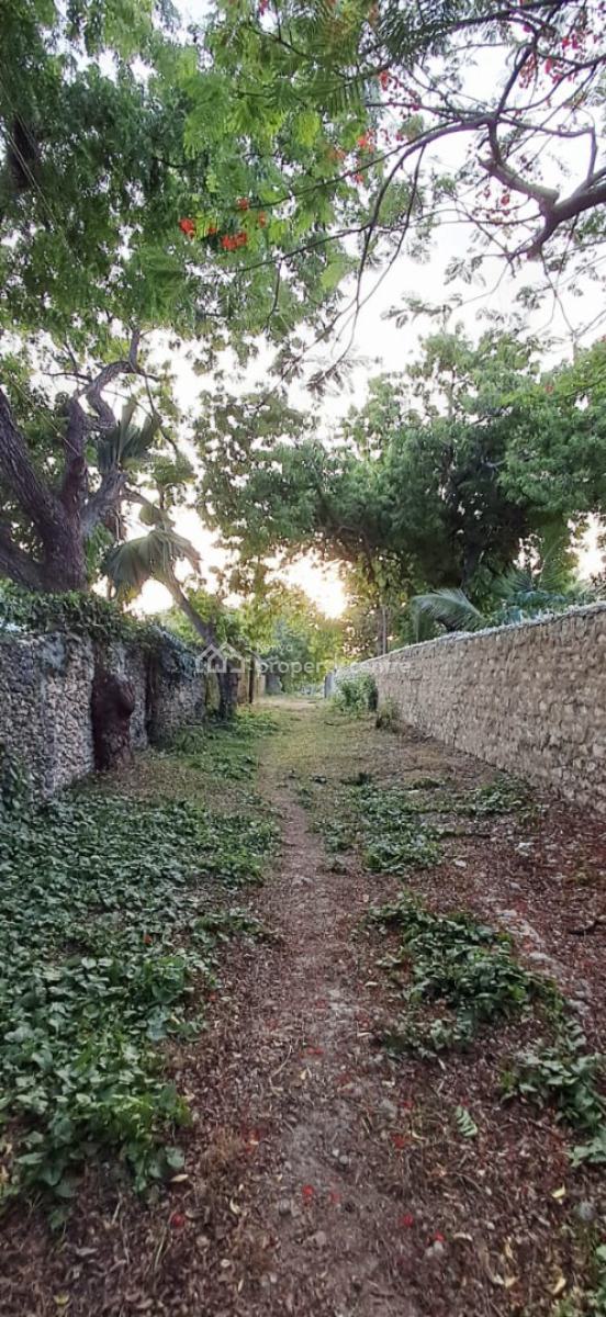 Prime 1 Acre Land Within The Poshest Areas, Nyali, Mombasa, Mixed-use Land for Sale