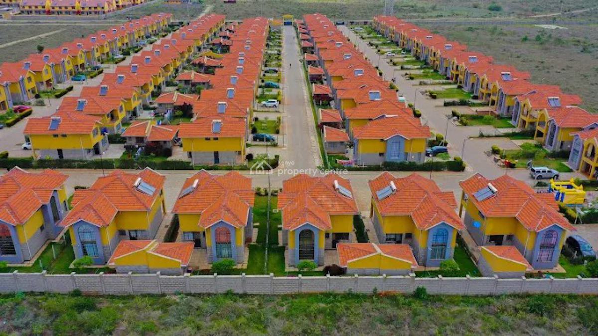 in a Gated Community 3 Bedroom Maisonette Plus Dsq, Old Namanga Road, Kitengela, Kajiado, Townhouse for Sale