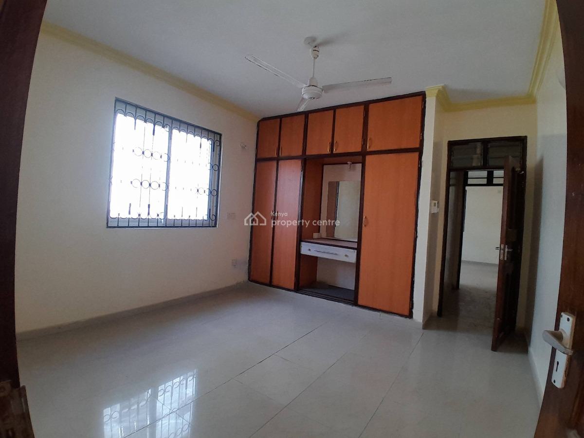 Spacious 3br Apartment Located Near Quickmart, Nyali, Quickmart, Nyali, Nyali, Mombasa, Apartment for Rent