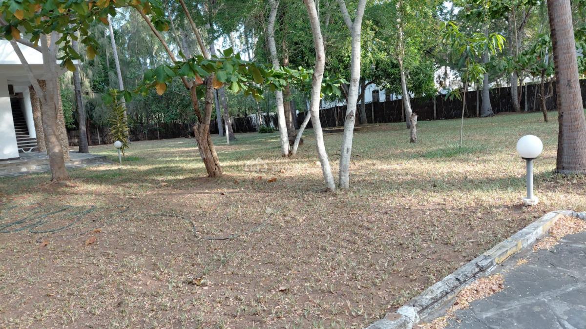Garoda Watamu 1 Acre Plot with Big House of 5 Bedroom and Big Swimming, Watamu Garoda B, Watamu, Kilifi, Townhouse for Sale