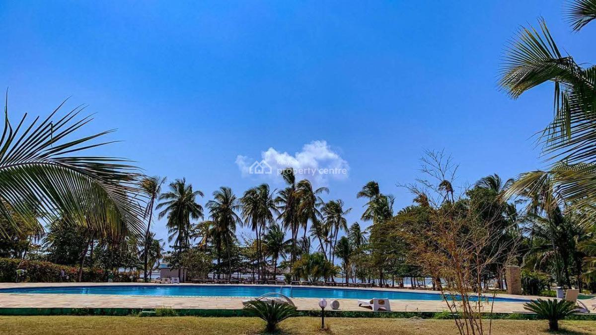 Luxurious Studio Beach Front a for Airbnb /short Stays in Diani,ukunda, Diani, Ukunda, Kwale, Apartment Short Let