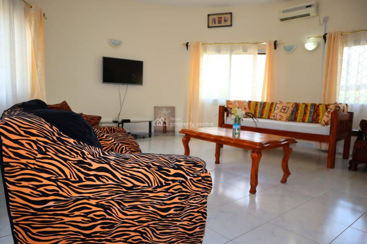 Fully Furnished 4-bedroom All Ensuite Villa in Gated Community, Turtle Bay Road, Watamu, Kilifi, House for Sale