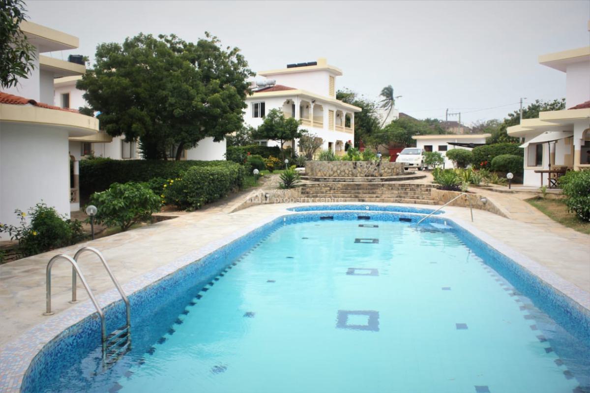 Fully Furnished 4-bedroom All Ensuite Villa in Gated Community, Turtle Bay Road, Watamu, Kilifi, House for Sale