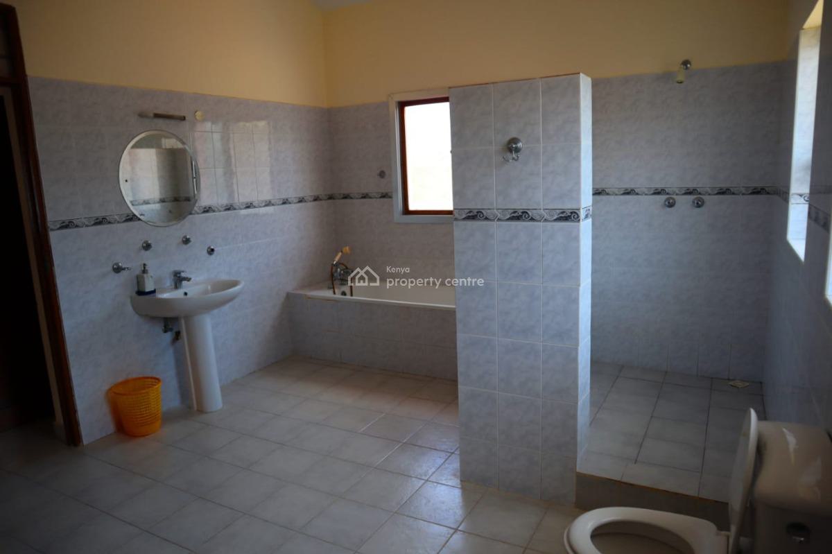 Fully Furnished 4-bedroom All Ensuite Villa in Gated Community, Turtle Bay Road, Watamu, Kilifi, House for Sale