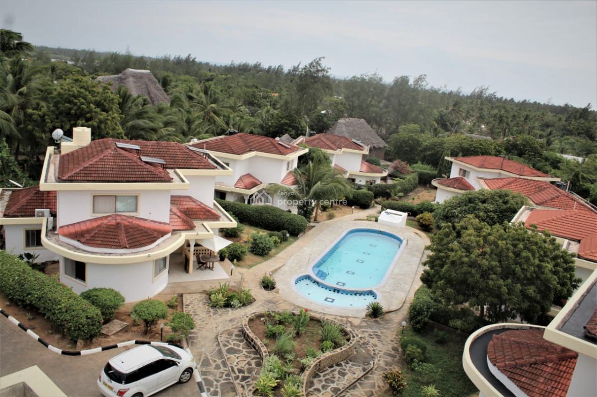 Fully Furnished 4-bedroom All Ensuite Villa in Gated Community, Turtle Bay Road, Watamu, Kilifi, House for Sale
