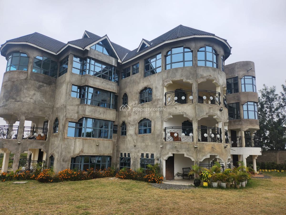 Prime Property: 8 Acres with a 10 Bedrooms Mansion+ Swimming Pool, Kiserian-isinya Road, Ongata Rongai, Kajiado, House for Sale