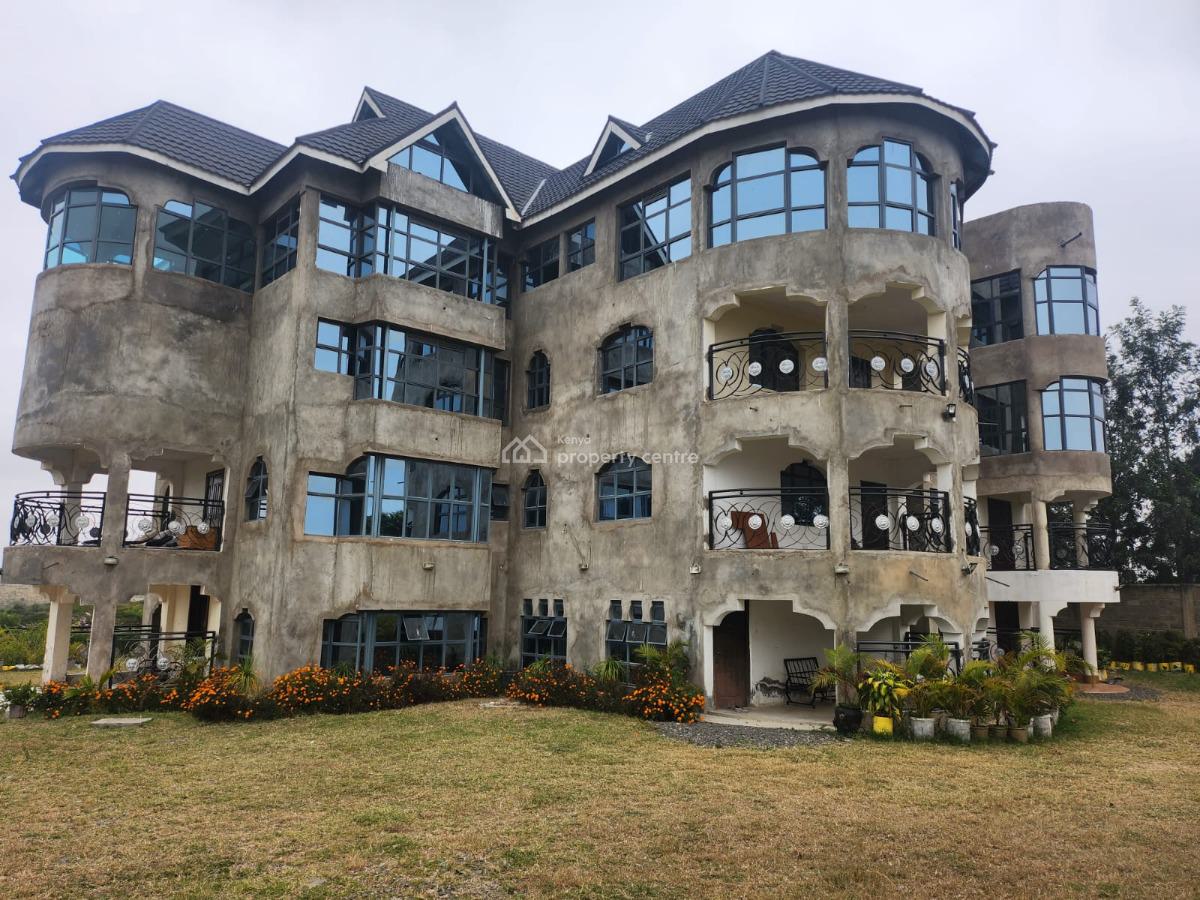 Prime Property: 8 Acres with a 10 Bedrooms Mansion+ Swimming Pool, Kiserian-isinya Road, Ongata Rongai, Kajiado, House for Sale