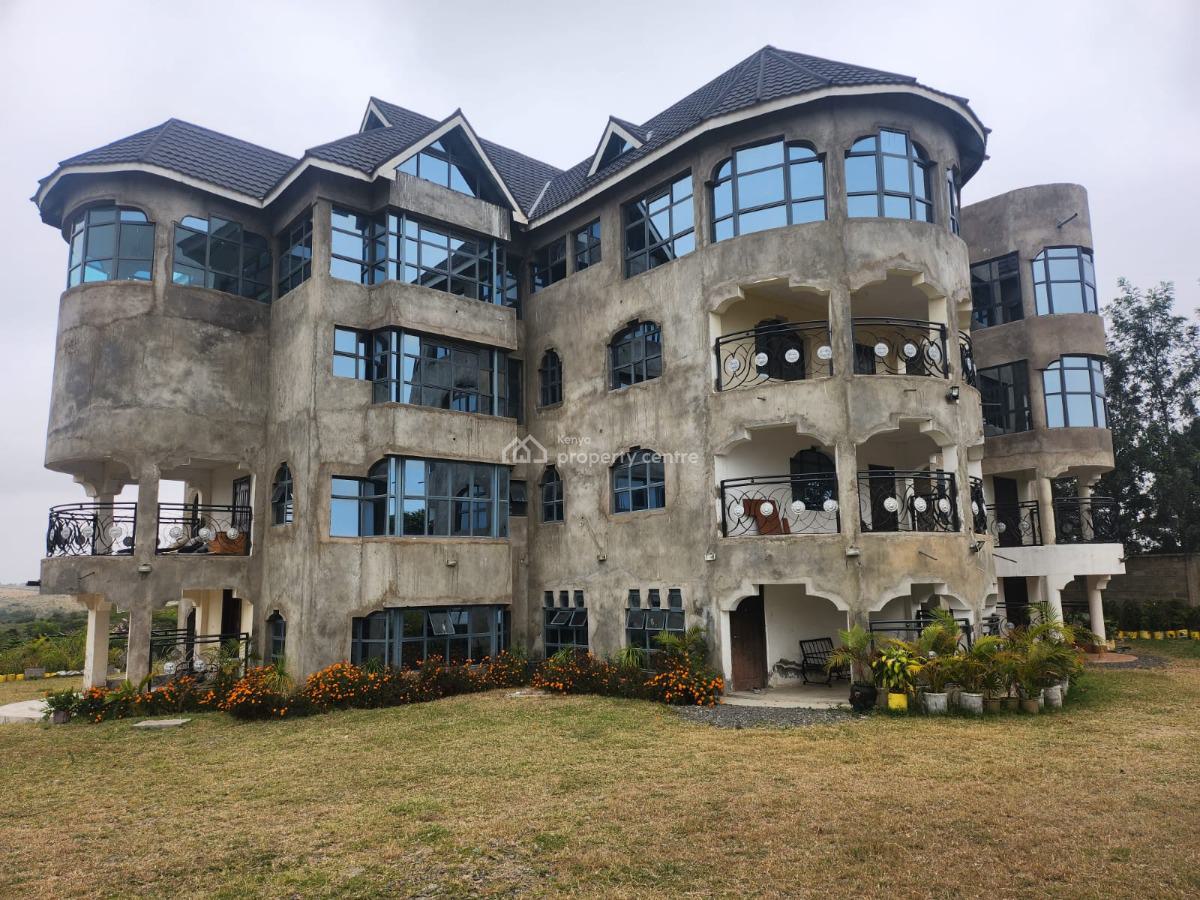 Prime Property: 8 Acres with a 10 Bedrooms Mansion+ Swimming Pool, Kiserian-isinya Road, Ongata Rongai, Kajiado, House for Sale