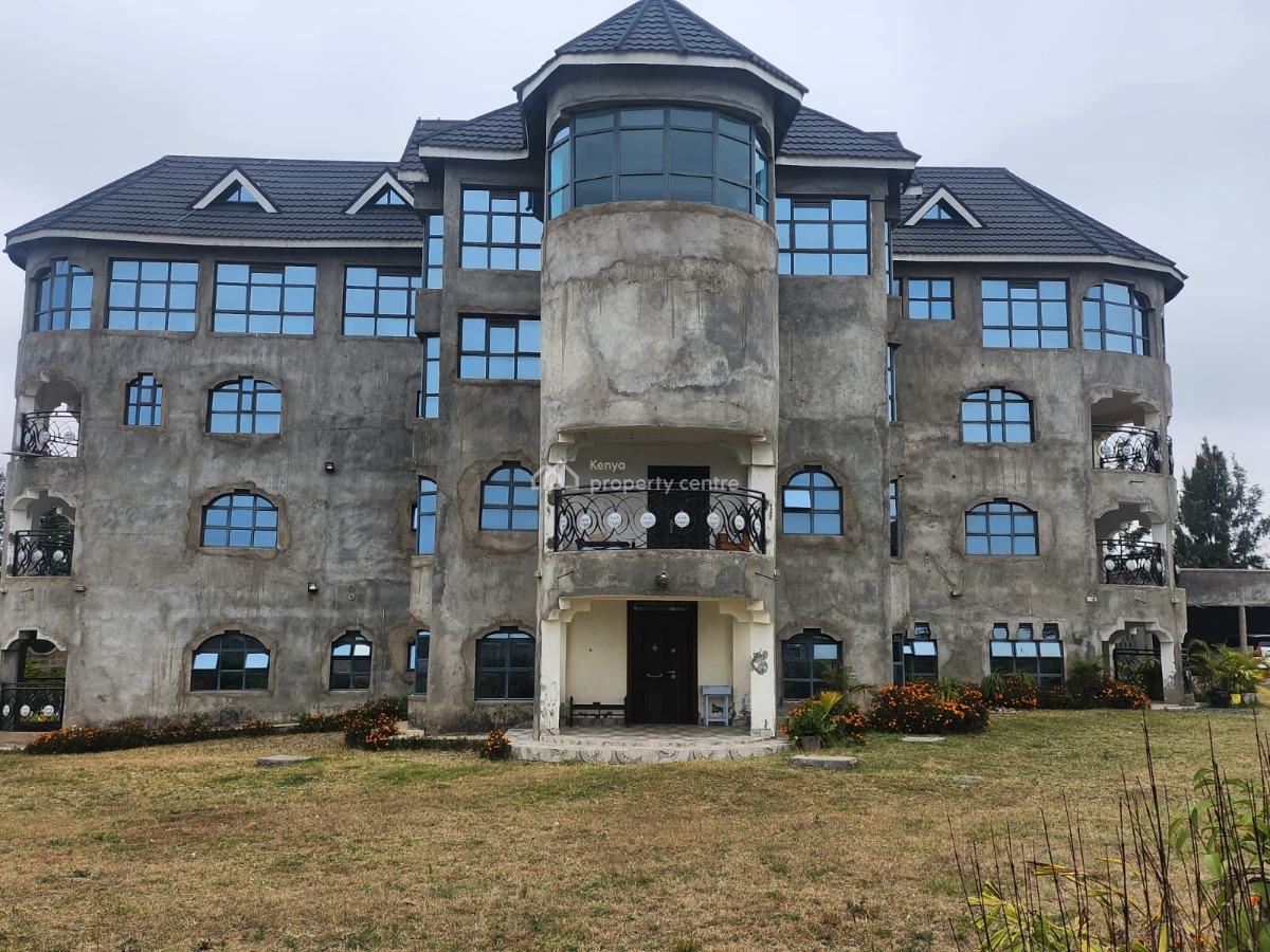Prime Property: 8 Acres with a 10 Bedrooms Mansion+ Swimming Pool, Kiserian-isinya Road, Ongata Rongai, Kajiado, House for Sale