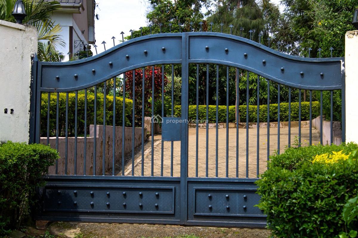 Gorgeous 3 Bedrooms Bungalow with an Attic & Well Manicured Garden, Mambo Leo, West Kisumu, Kisumu, House for Sale