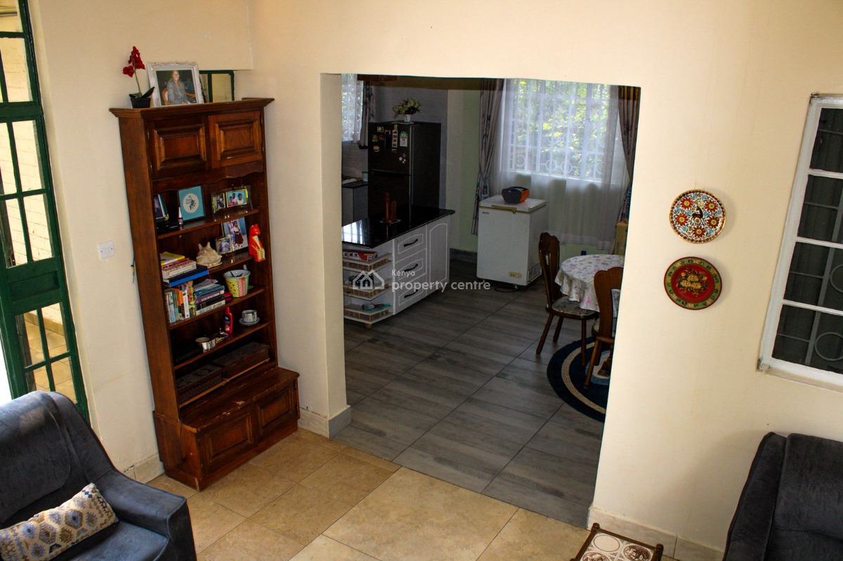 Gorgeous 3 Bedrooms Bungalow with an Attic & Well Manicured Garden, Mambo Leo, West Kisumu, Kisumu, House for Sale