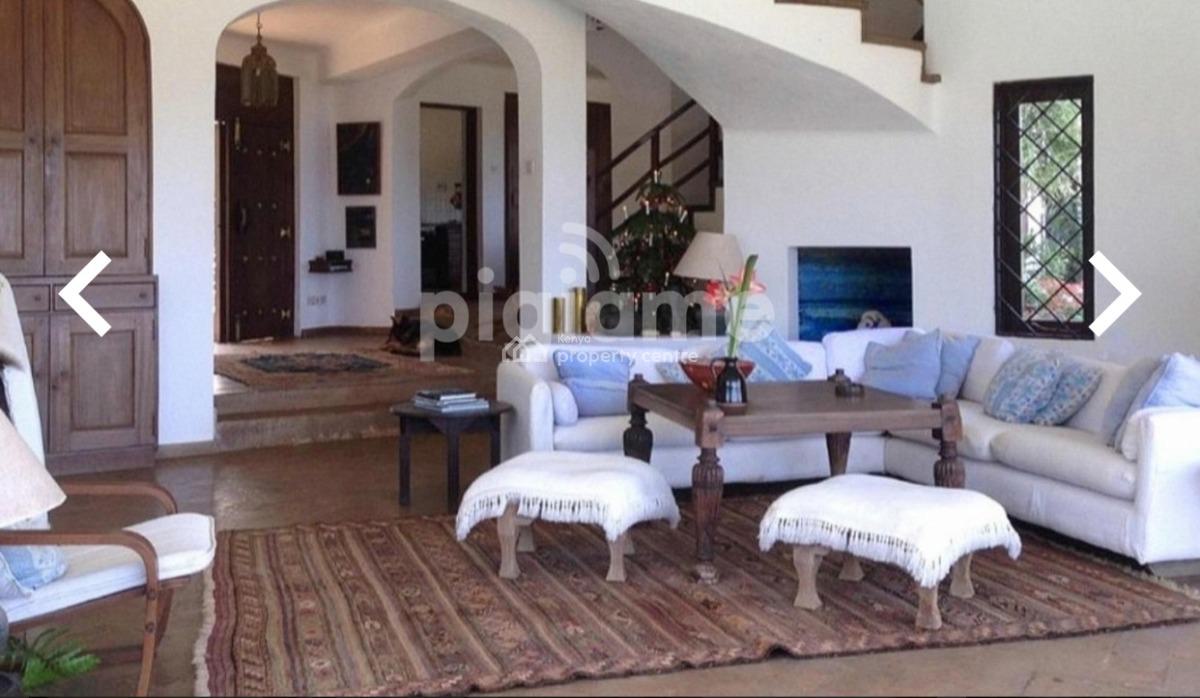 4 Bedrooms Villa Sitting on a 2.2 Acres Beach Property, Nyali Mombasa, Nyali, Mombasa, Townhouse for Sale