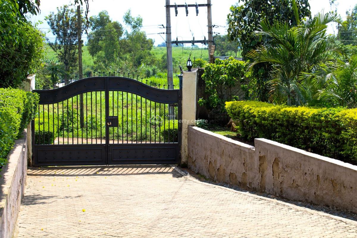 a Gorgeous 3 Bedroom House Sitting on 0.15ha, Mamboleo, Central Kisumu, Kisumu, Detached Bungalow for Sale