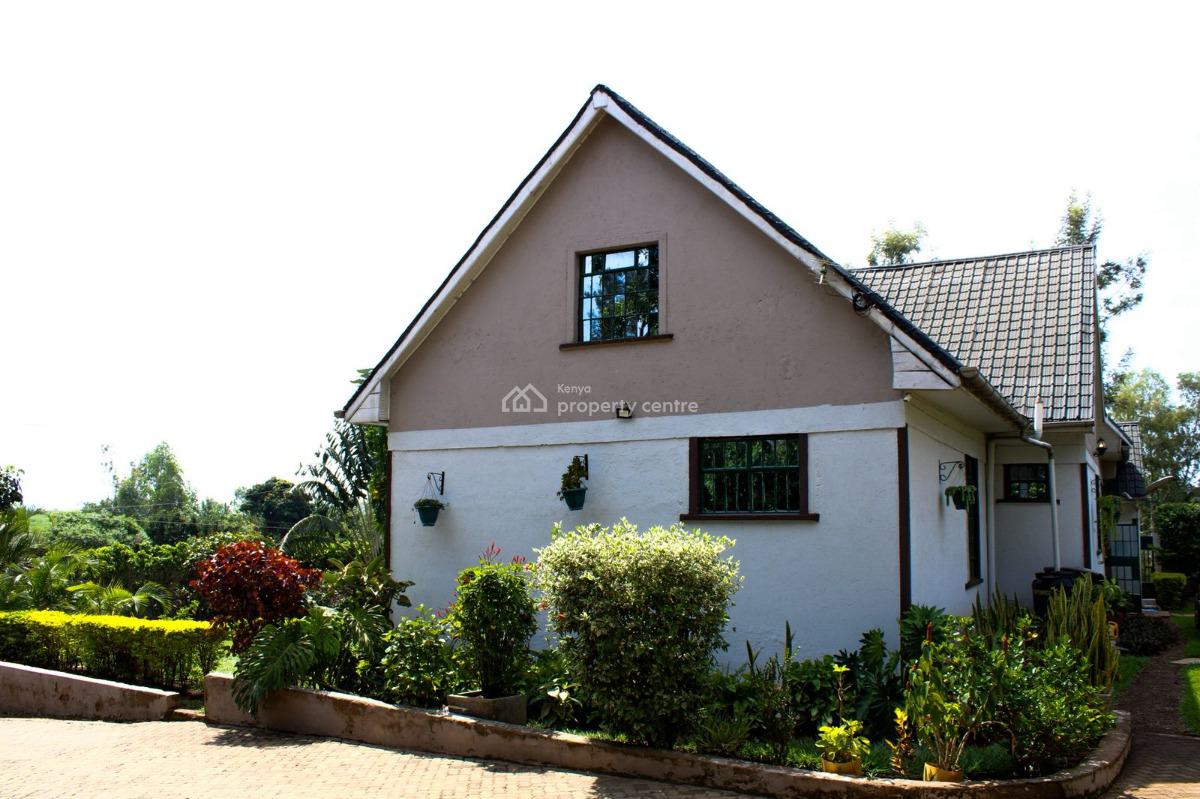 a Gorgeous 3 Bedroom House Sitting on 0.15ha, Mamboleo, Central Kisumu, Kisumu, Detached Bungalow for Sale