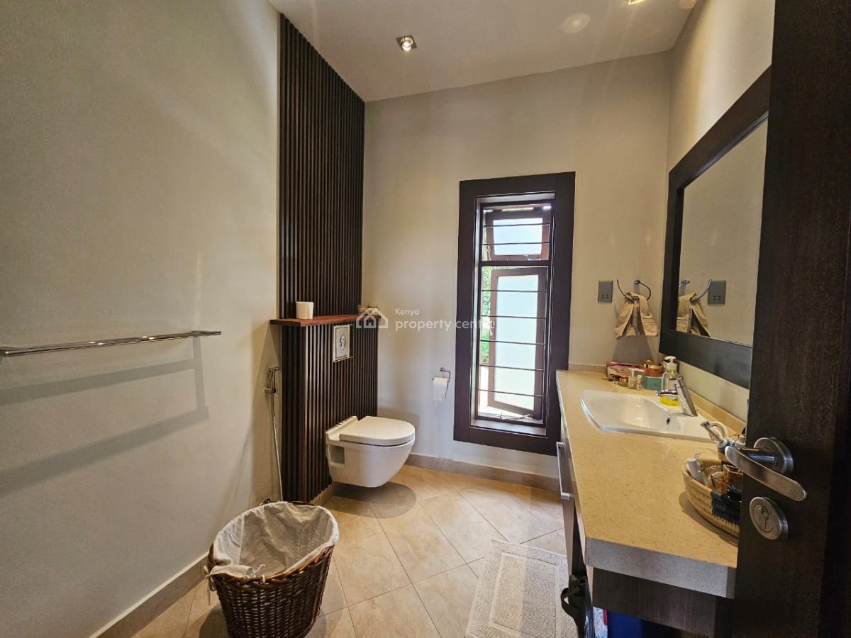 Luxurious 9 Bedroom Property Sitting on 0.8 Acres., Lavington, Nairobi, House for Sale