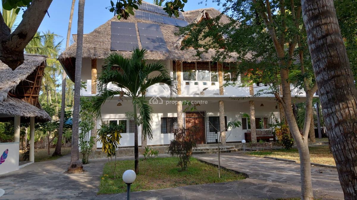 Garoda Watamu 1 Acre Plot with Big House of 5 Bedroom and Big Swimming, Garoda, Watamu, Kilifi, Townhouse for Sale
