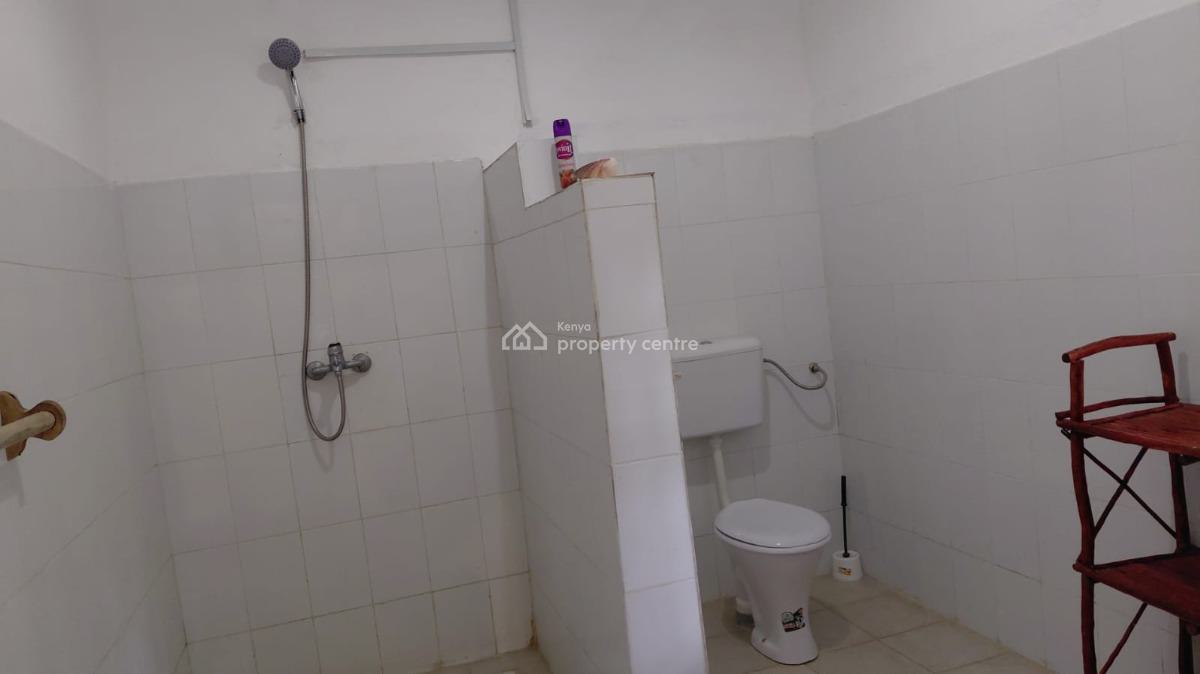 Garoda Watamu 1 Acre Plot with Big House of 5 Bedroom and Big Swimming, Garoda, Watamu, Kilifi, Townhouse for Sale