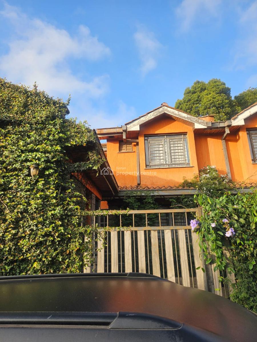 4bedroom All Ensuite Townhouse with Dsq 200m From Tarmac, 200m From Tarmac in Sigona Kikuyu., Kikuyu, Kiambu, House for Sale