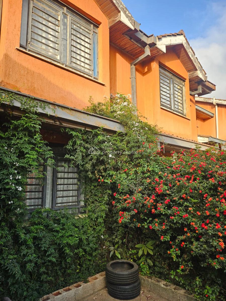 4bedroom All Ensuite Townhouse with Dsq 200m From Tarmac, 200m From Tarmac in Sigona Kikuyu., Kikuyu, Kiambu, House for Sale