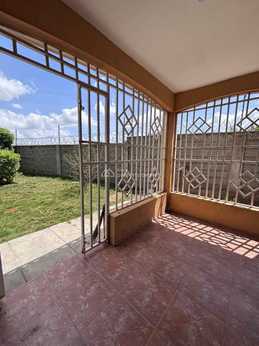 Spacious 4-bedroom Maisonette + Sq, Yukos, Kitengela, Kajiado, Townhouse for Rent