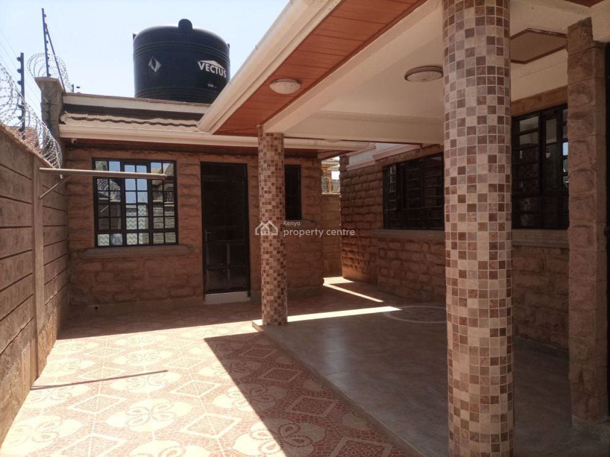 4 Bedroom House with Sq Ruiru Membley Estate  All Bedrooms Ar, Membley Estate, Membley Estate, Kiambu, Townhouse for Sale