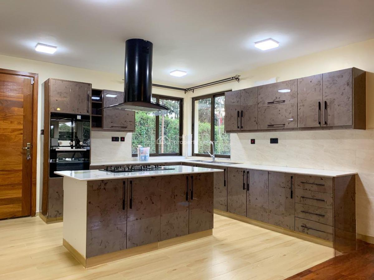 Luxury 4 Bedrooms in Gated Community, Kuwinda Road, Karen, Nairobi, Townhouse for Rent