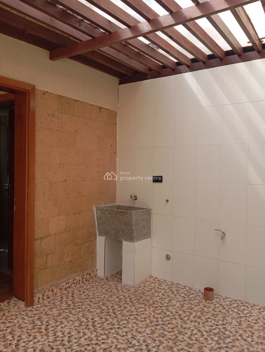 Luxury 4 Bedrooms in Gated Community, Kuwinda Road, Karen, Nairobi, Townhouse for Rent