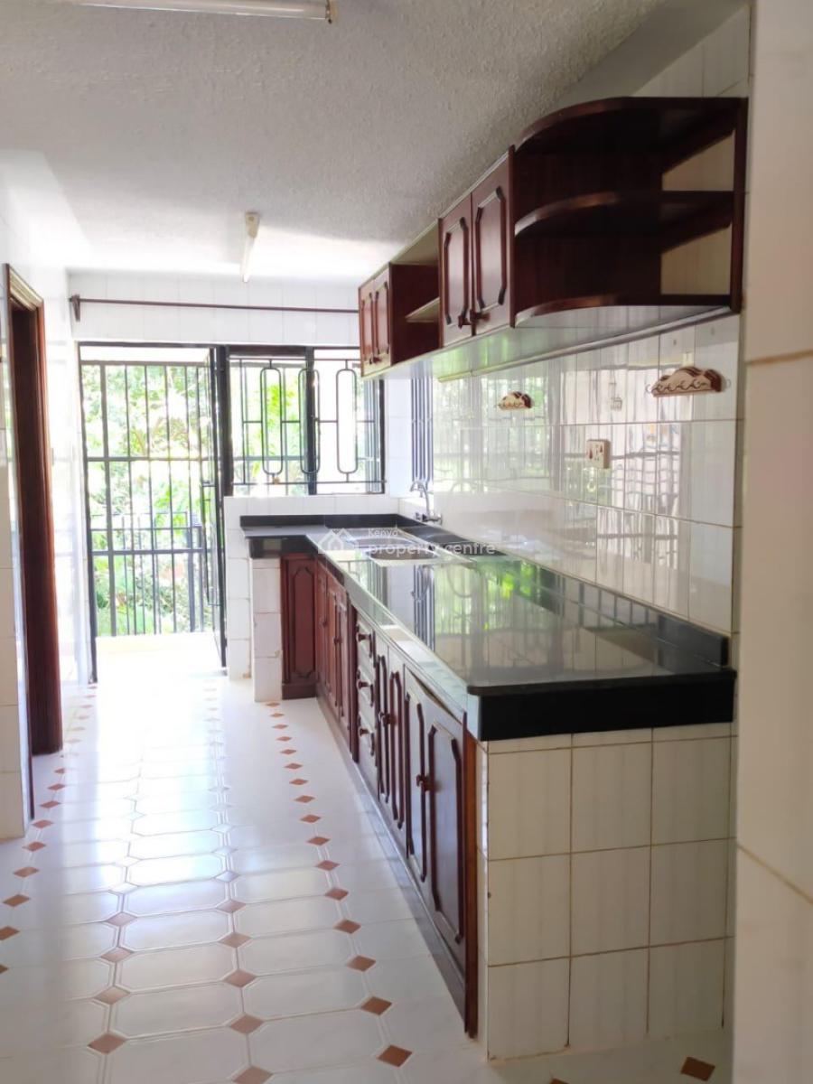 Spacious Private Compound Ideal for Family Living 10 Bedrooms Home, Oloitotok Road, Kileleshwa, Nairobi, Townhouse for Rent