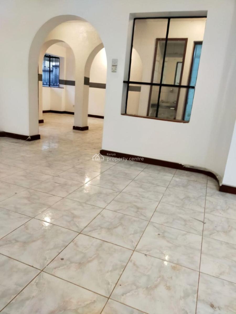 Spacious Private Compound Ideal for Family Living 10 Bedrooms Home, Oloitotok Road, Kileleshwa, Nairobi, Townhouse for Rent