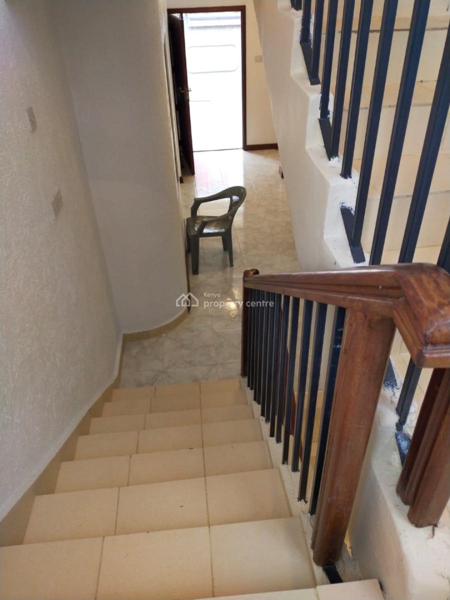 Spacious Private Compound Ideal for Family Living 10 Bedrooms Home, Oloitotok Road, Kileleshwa, Nairobi, Townhouse for Rent