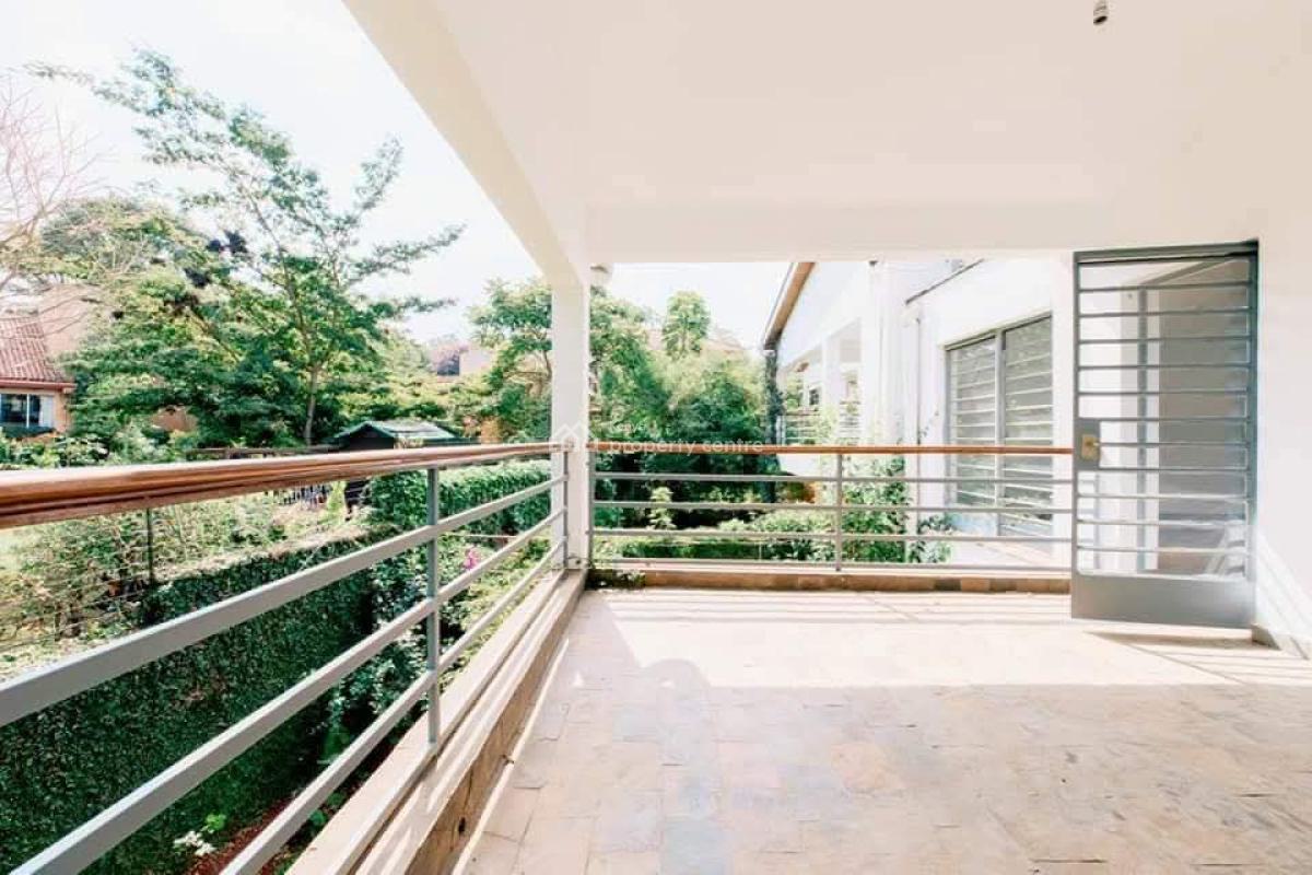 Contemporary 4 Bedrooms All-en-suite Townhouse, Lavington, Nairobi, House for Rent