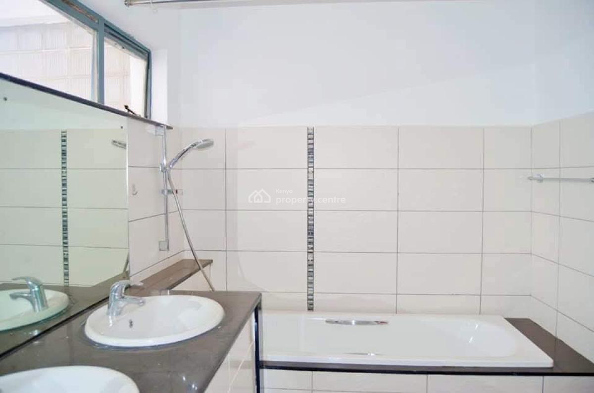 Contemporary 4 Bedrooms All-en-suite Townhouse, Lavington, Nairobi, House for Rent