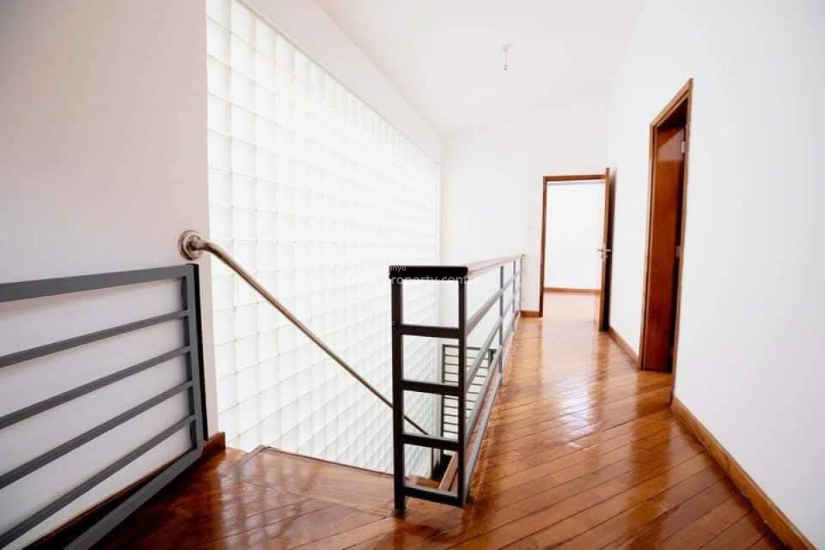 Contemporary 4 Bedrooms All-en-suite Townhouse, Lavington, Nairobi, House for Rent