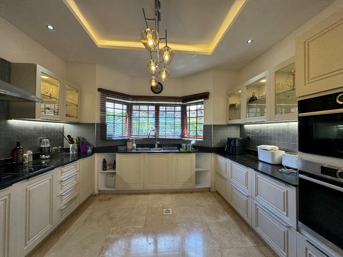 Modern 5 Bedrooms Villa, Runda, Westlands, Nairobi, House for Sale