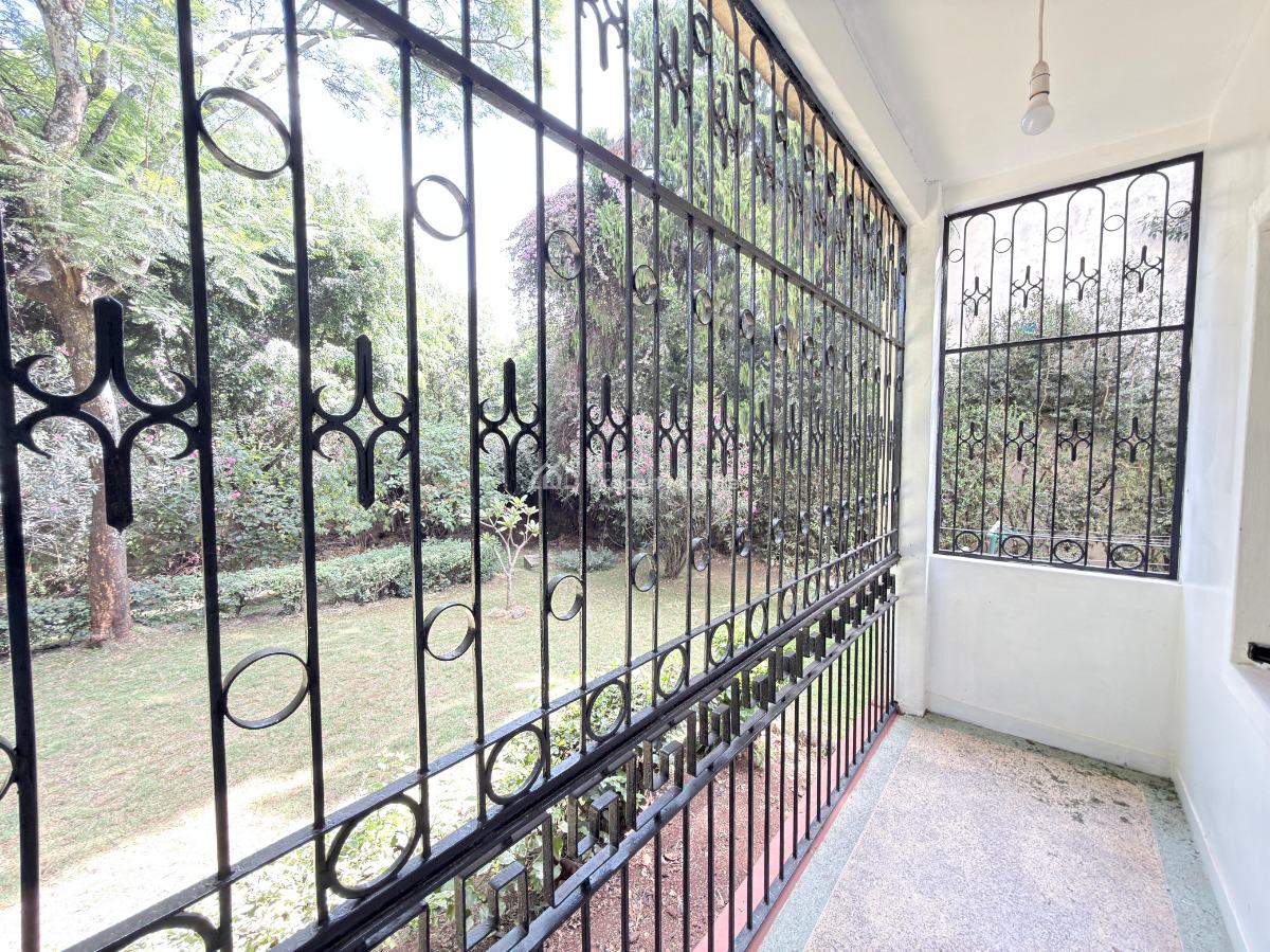 Old-charm Spacious 2 Bedrooms Apartment, Dennis Pritt Road, Kilimani, Nairobi, Apartment for Rent