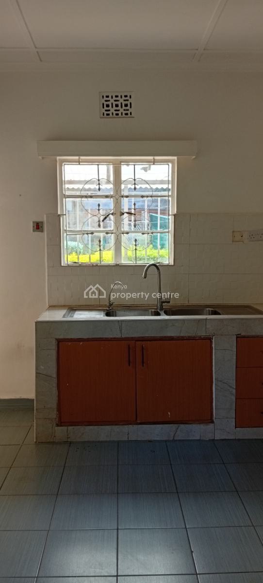 Five (5) Bedroom Master Ensuite Bungalow on 0.5 Acre Compound, Kilimani, Kilimani, Yaya., Kilimani, Nairobi, Office Space for Rent