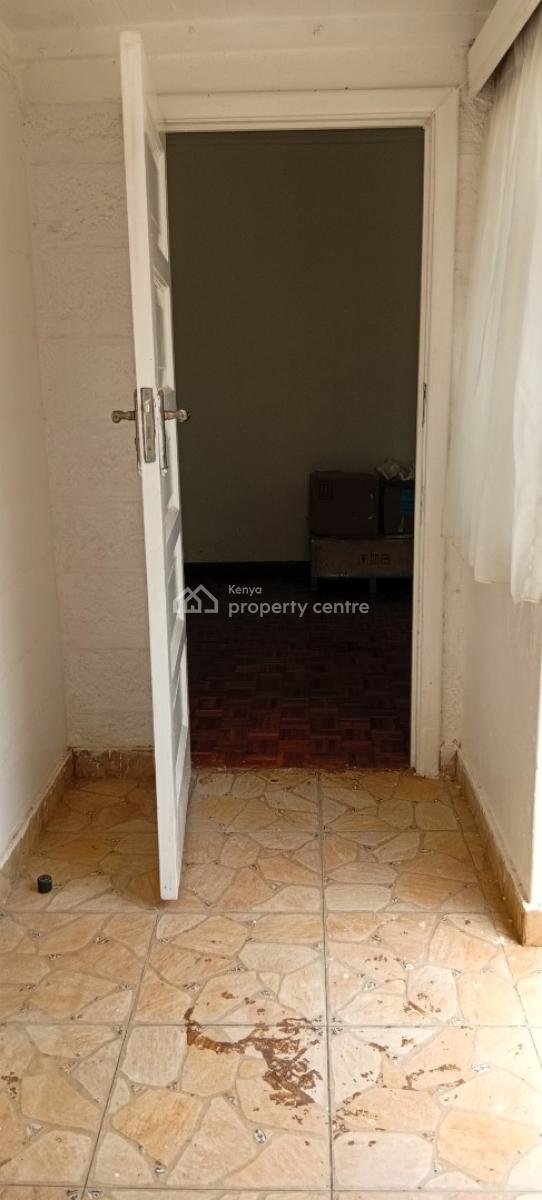 Five (5) Bedroom Master Ensuite Bungalow on 0.5 Acre Compound, Kilimani, Kilimani, Yaya., Kilimani, Nairobi, Office Space for Rent