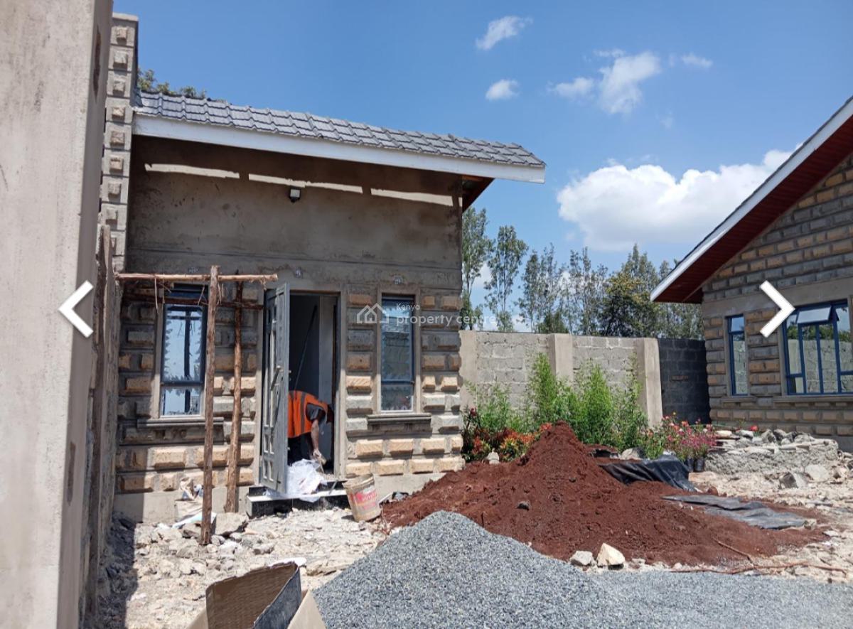 Amazing 3bedroom Home All Ensuite with Dsq and Pergola on an Eighth, 200m From Tarmac Rd, Ongata Rongai, Kajiado, House for Sale